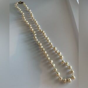J Crew Elegant Pearl Necklace